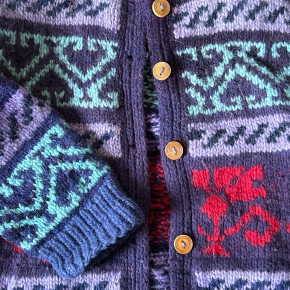 Elegant Passage Vintage Wool Sweater - Picture 3 of 6